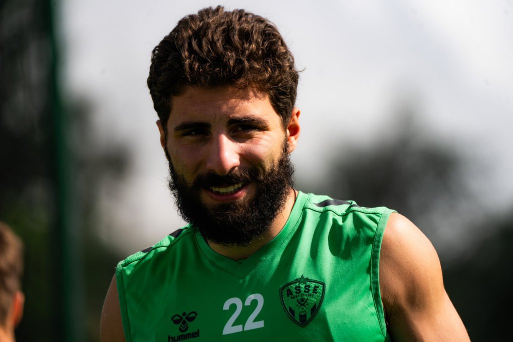 Galatasaray’a transferde yeni rakip!