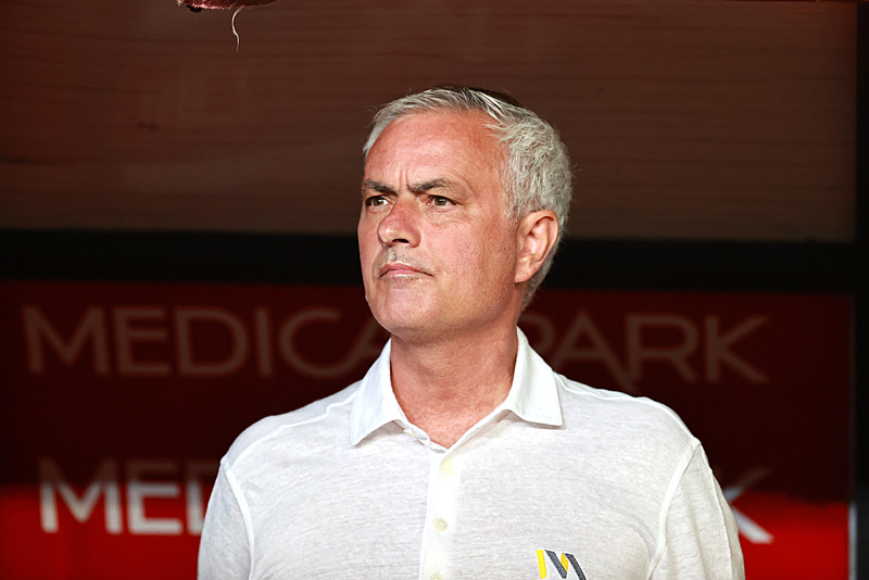 Fenerbahçe’nin planı belli oldu! İşte Mourinho’nun yerine gelecek isim