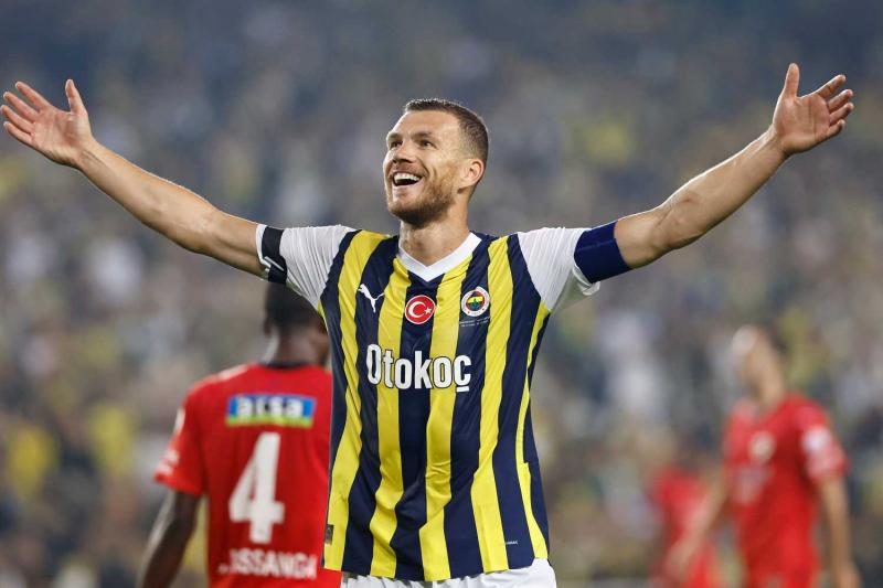 FENERBAHÇE TRANSFER HABERLERİ | Edin Dzeko’nun yeni adresini duyurdular!
