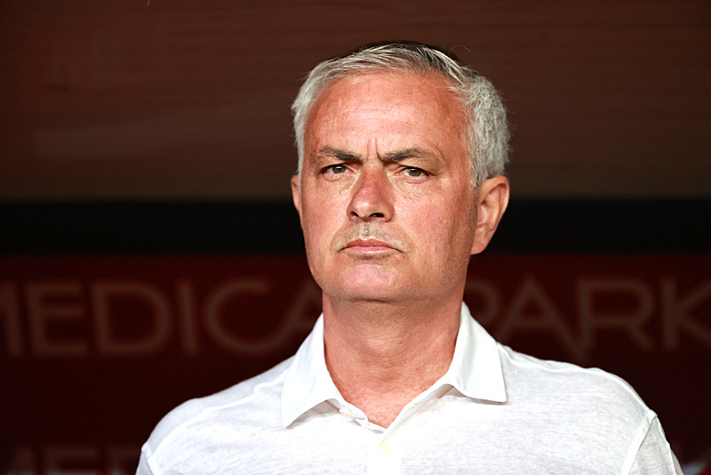 Fenerbahçe’de çarpıcı gelişme! 3 futbolcu Jose Mourinho’yu istemiyor