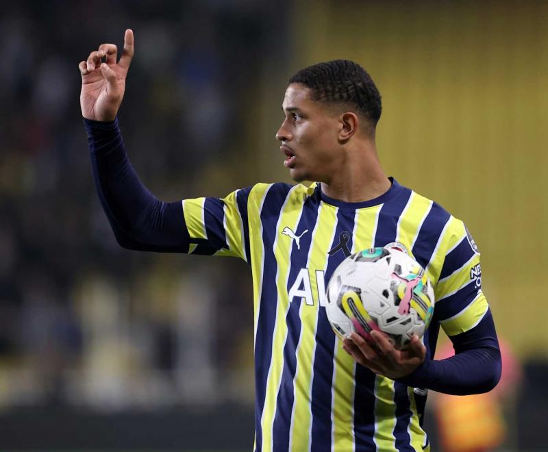 Jayden Oosterwolde’ye 4 talip birden! Fenerbahçe’de transfer gelişmesi