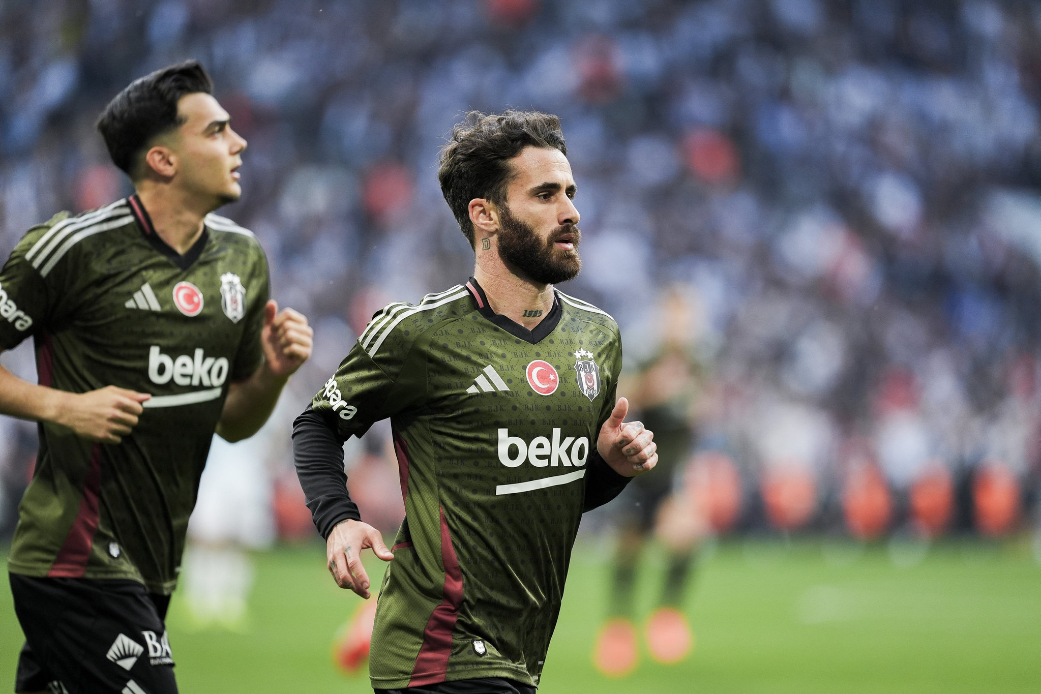 Galatasaray ancak formasını alır Rafa Silva sorusuna flaş yanıt!