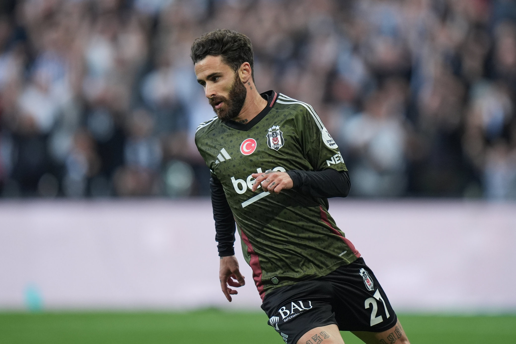 Galatasaray ancak formasını alır Rafa Silva sorusuna flaş yanıt!