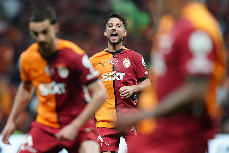 Spor yazarları Galatasaray - RAMS Başakşehir maçını değerlendirdi
