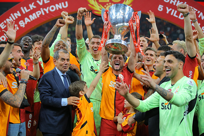 Spor yazarları Galatasaray - RAMS Başakşehir maçını değerlendirdi