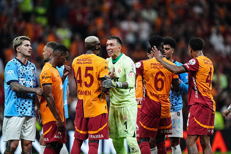 Spor yazarları Galatasaray - RAMS Başakşehir maçını değerlendirdi