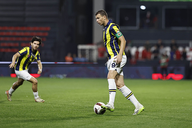 TRANSFER HABERİ: Dzeko için sürpriz talip!