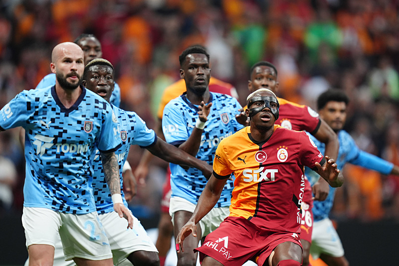 TRANSFER HABERİ: Galatasaray’da Osimhen için kritik saatler