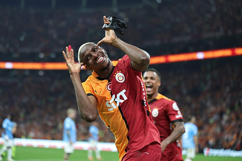 GALATASARAY HABERİ - Nijerya hocasından flaş Osimhen açıklaması! Hangi takıma gidecek?
