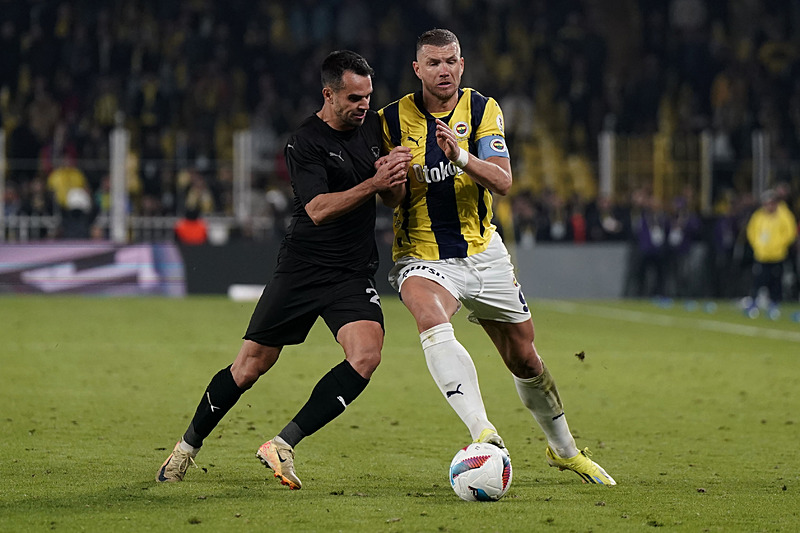 FENERBAHÇE HABERİ - Edin Dzeko hakkında flaş transfer iddiası! Dünya devinin gündeminde