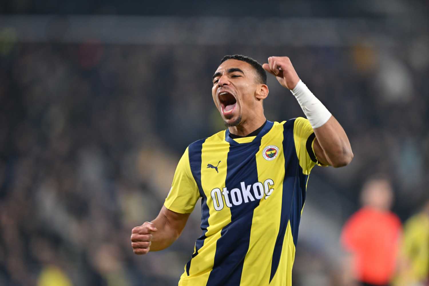 TRANSFER HABERİ | Geldiği ülkeye geri dönüyor! Fenerbahçe’de ayrılık çok yakın