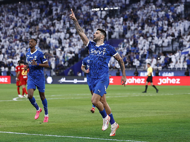 TRANSFER HABERİ - Fenerbahçe’den görülmemiş takas! En-Nesyri gidecek Mitrovic gelecek