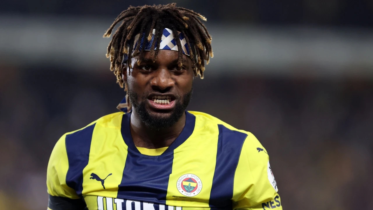 FENERBAHÇE HABERLERİ | Allan Saint-Maximin’den geleceği için radikal karar!