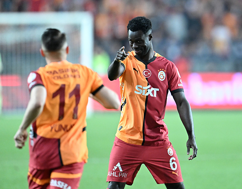 TRANSFER HABERLERİ | Galatasaray’da yıldız isimle anlaşma tamam!
