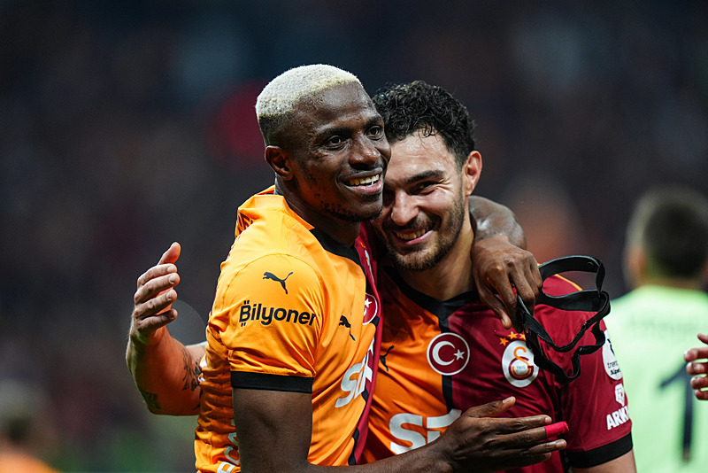 GALATASARAY TRANSFER HABERİ - Osimhen’den Napoli’ye bonservis çıkışı!
