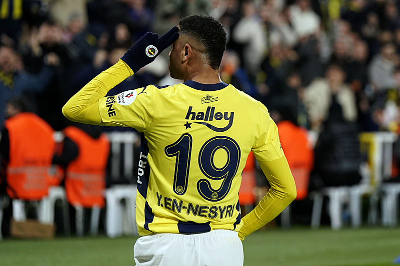 TRANSFER HABERİ: Al Hilal’in yeni hedefi En-Nesyri! Osimhen’in yerine...