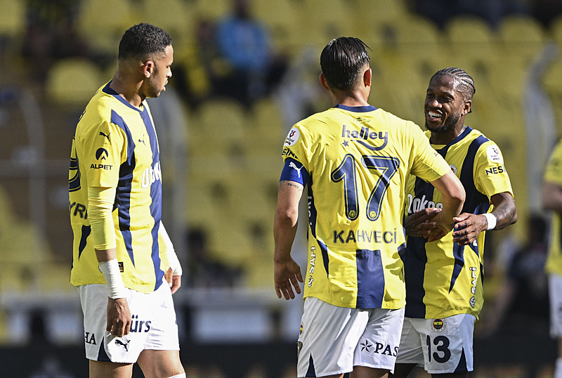 TRANSFER HABERLERİ | Fenerbahçe’de ayrılık kapıda! Eski takımı geri istiyor!