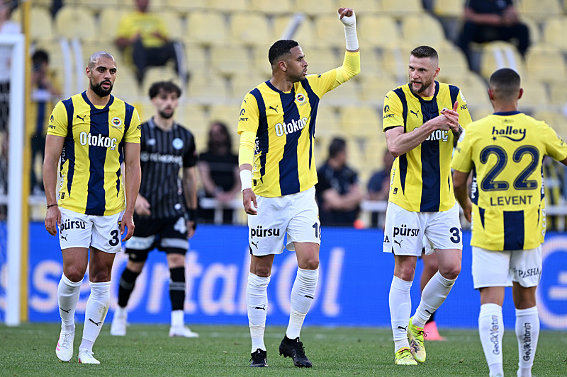 TRANSFER HABERİ: Fenerbahçe’de Noa Lang sesleri!
