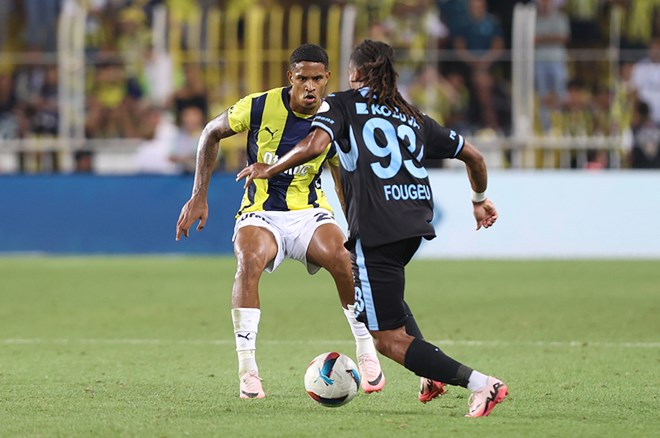 TRANSFER HABERİ: Fenerbahçe’ye Oosterwolde teklifi!