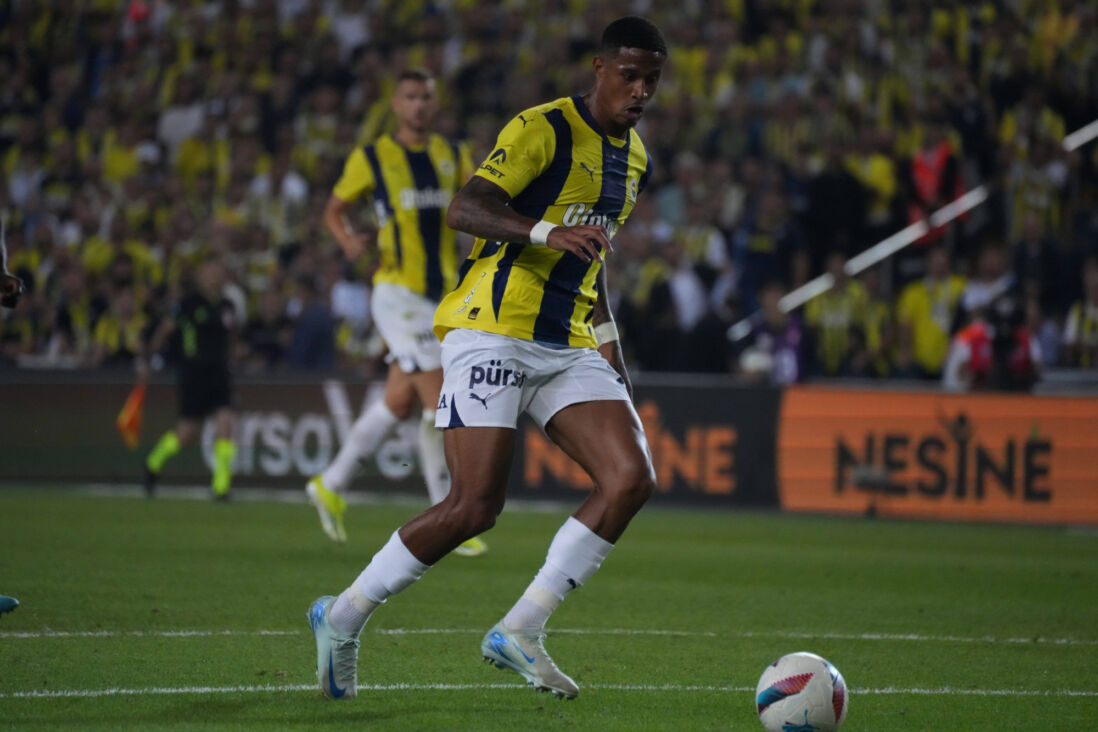 TRANSFER HABERİ: Fenerbahçe’ye Oosterwolde teklifi!