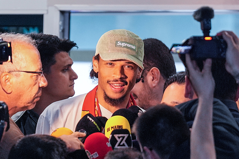 GALATASARAY TRANSFER HABERİ - Leroy Sane transferini dünya basınında büyük yankı uyandırdı! İşte o manşetler