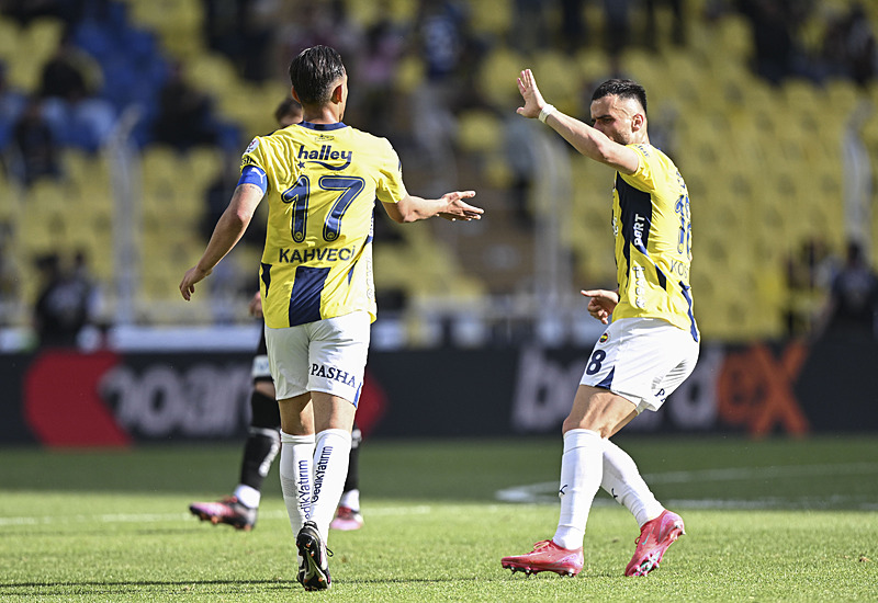 TRANSFER HABERİ: Fenerbahçe’de İrfan Can Kahveci sürprizi! Süper Lig talip