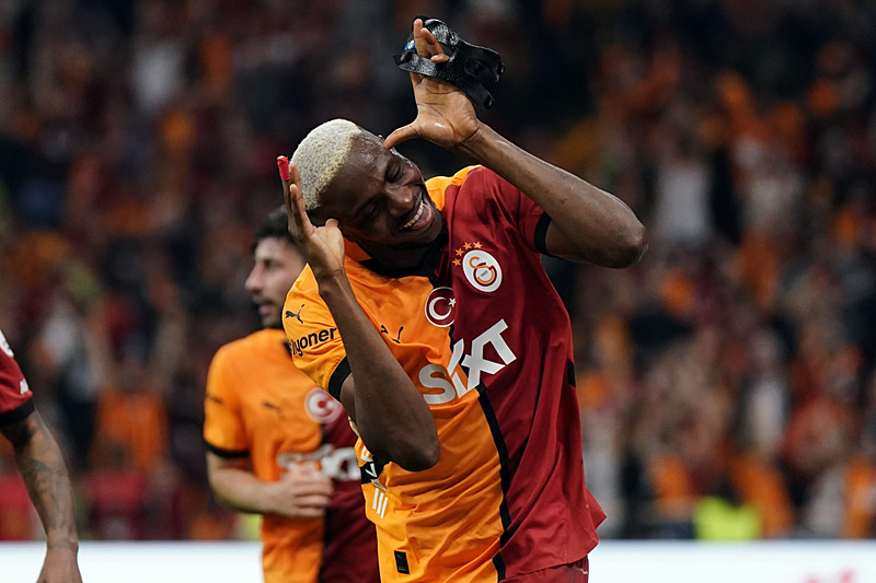 Osimhen sessizliğini bozdu! Galatasaray ve transfer...