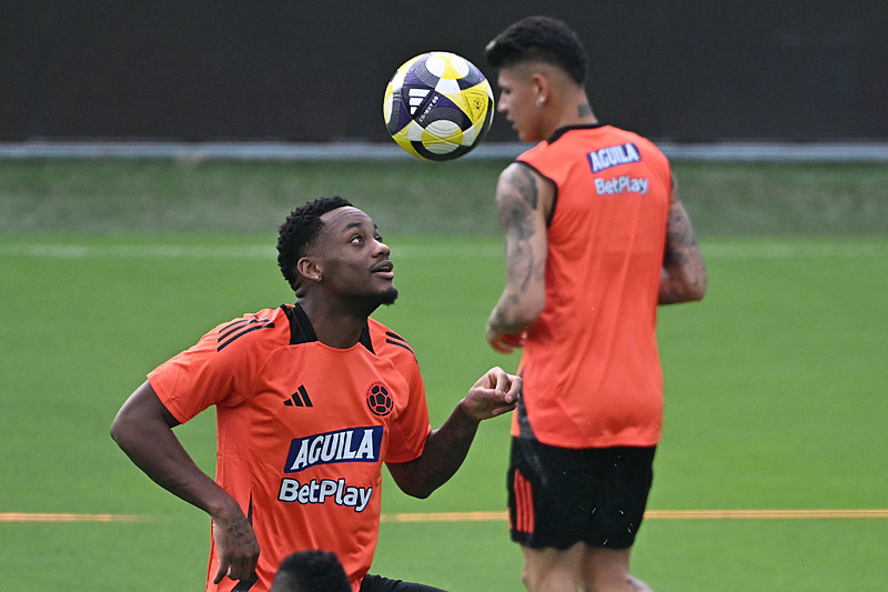 Fenerbahçe’de ilk hedef Jhon Duran! Transferde son durum ne?