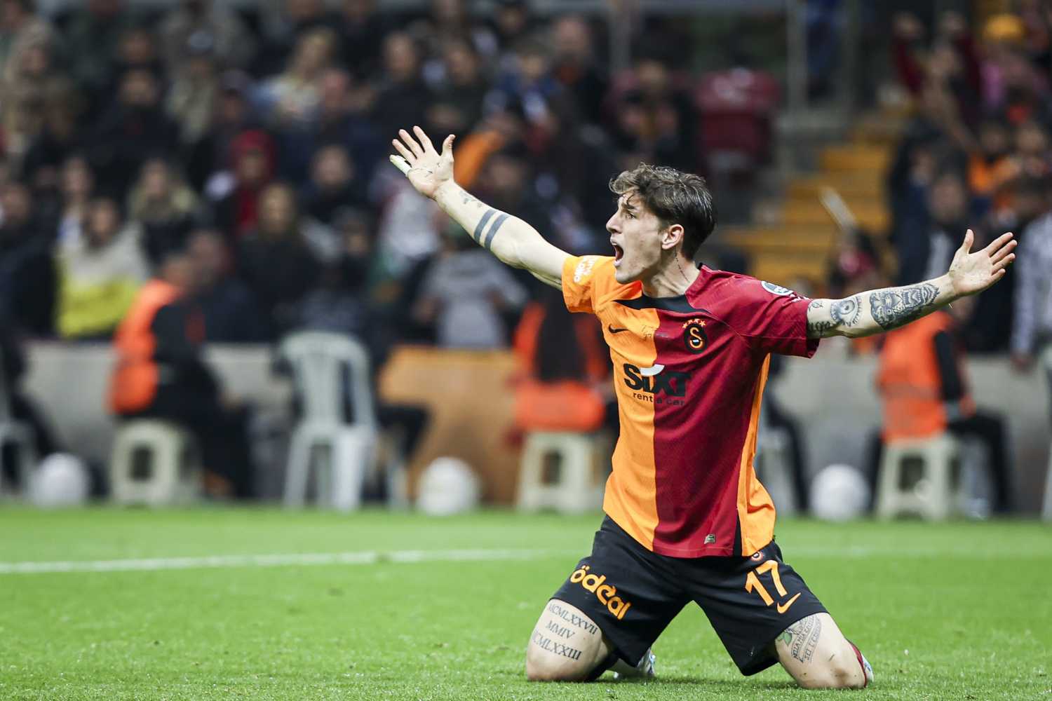 Galatasaray’da Okan Buruk ile Nicolo Zaniolo arasında kritik telefon görüşmesi!