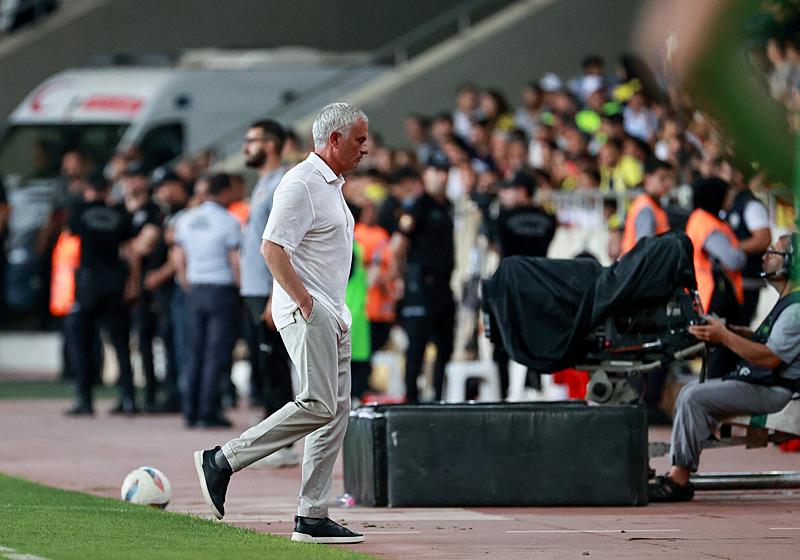 TRANSFER HABERLERİ | Fenerbahçe’den sol beke takviye! Yine gündeme geldi