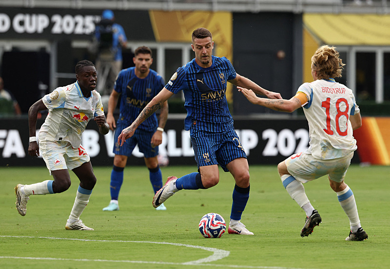 FENERBAHÇE TRANSFER HABERİ | Dusan Tadic devreye girdi! Sergej Milinkovic-Savic...