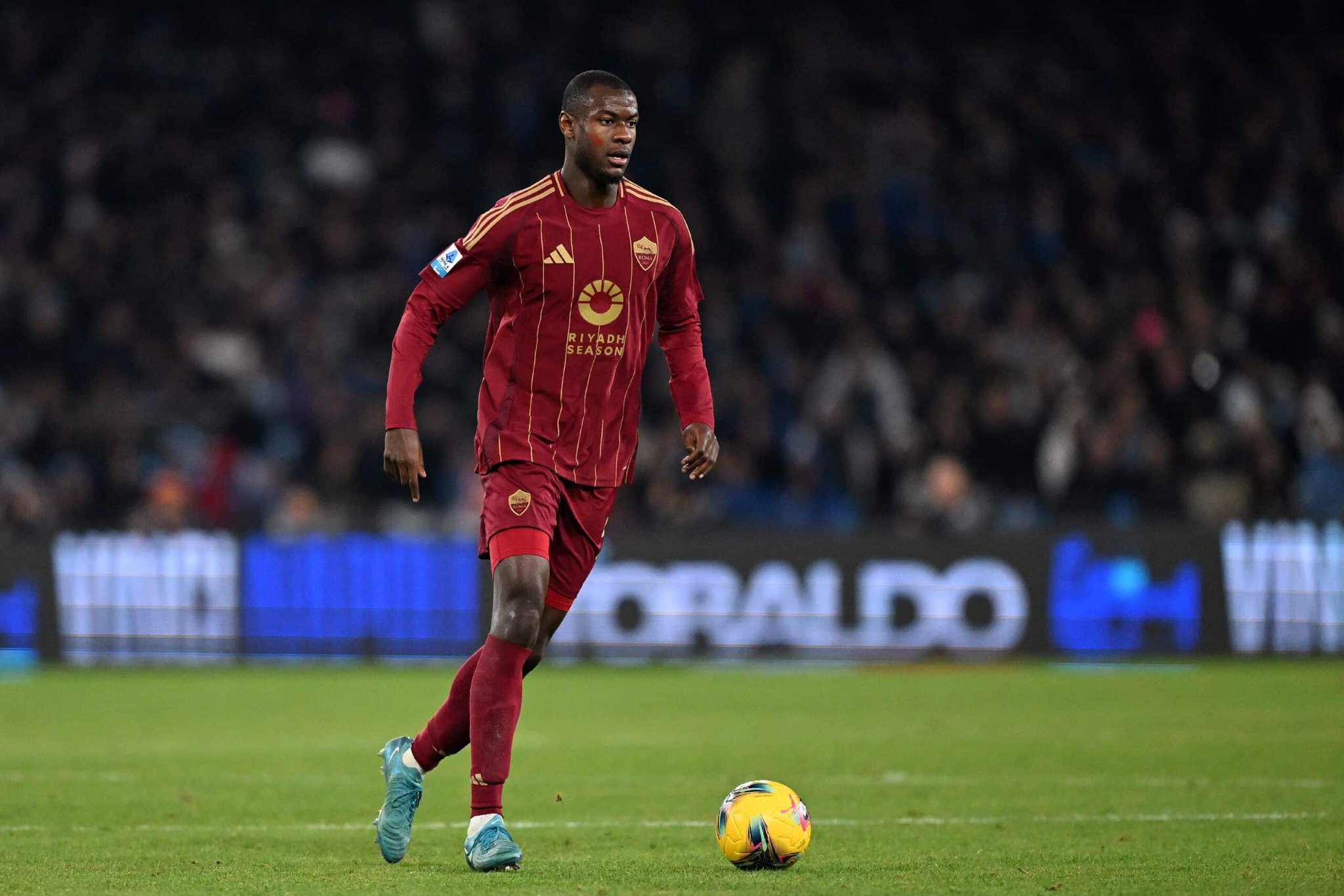 TRANSFER HABERİ: Galatasaray’a 30 milyon Euro’luk stoper!