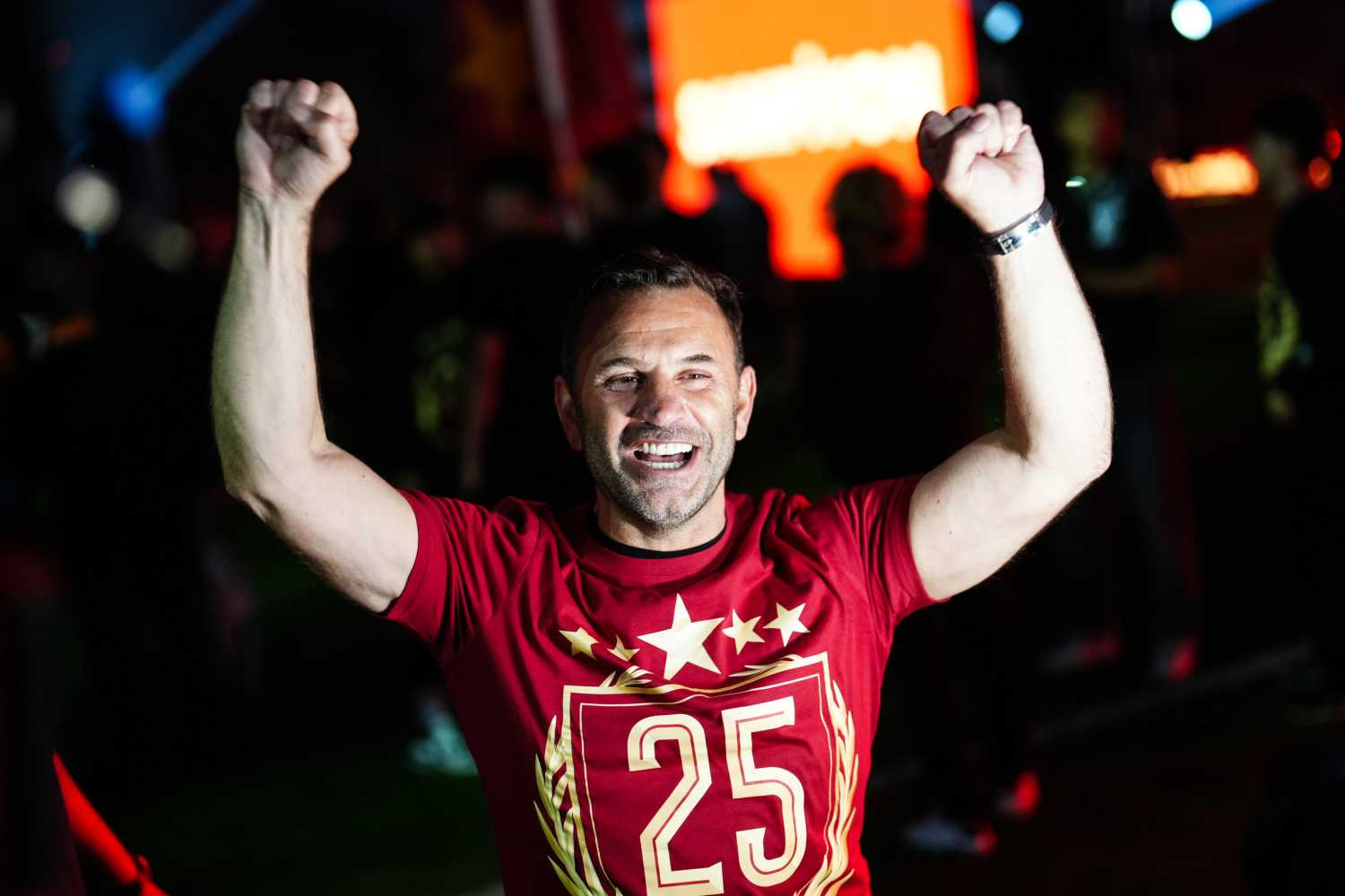 TRANSFER HABERİ: Galatasaray’a 30 milyon Euro’luk stoper!