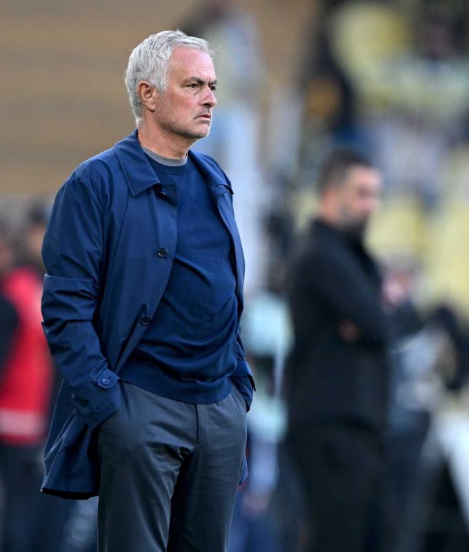 TRANSFER HABERLERİ | Fenerbahçe’de transfer pişmanlığı! Mourinho takımda istemiyor