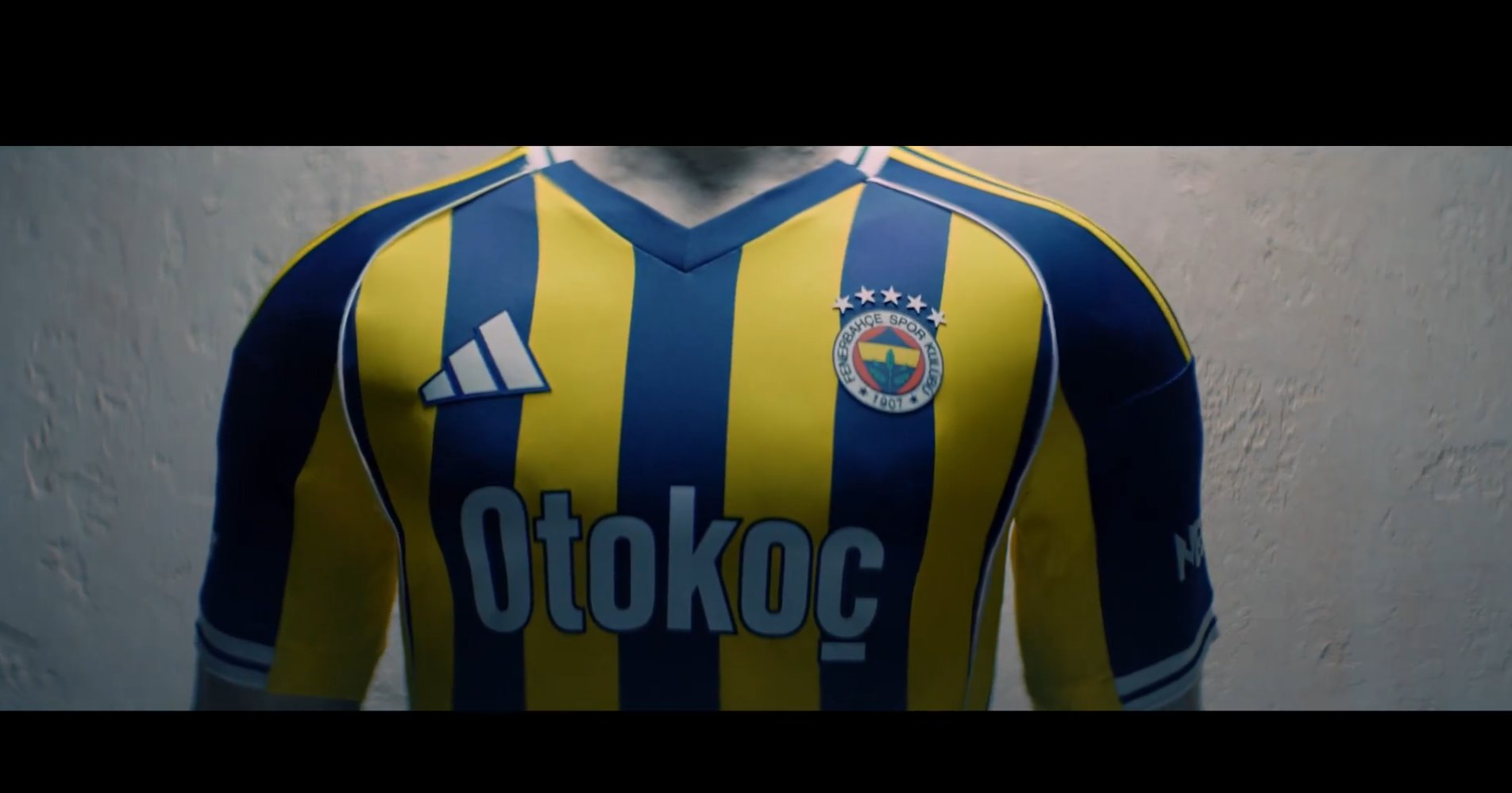 Fenerbahçe yeni sezon formalarını tanıttı!