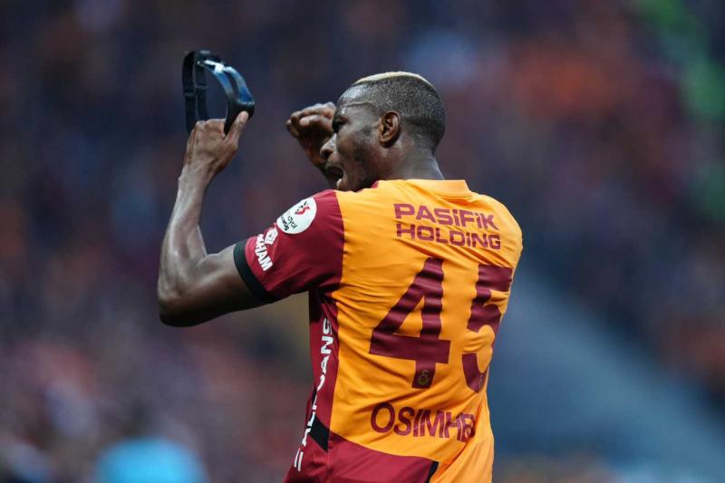 GALATASARAY HABERLERİ | Kulüp efsanesi Osimhen transferini yalanladı!