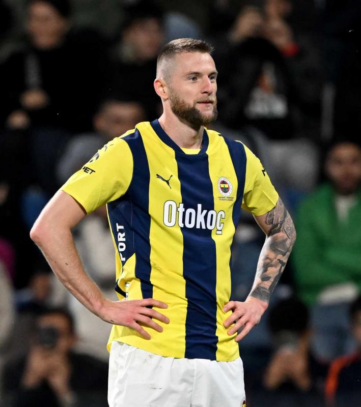 Fenerbahçe’den bir flaş transfer daha! Sözleşme imzalanacak