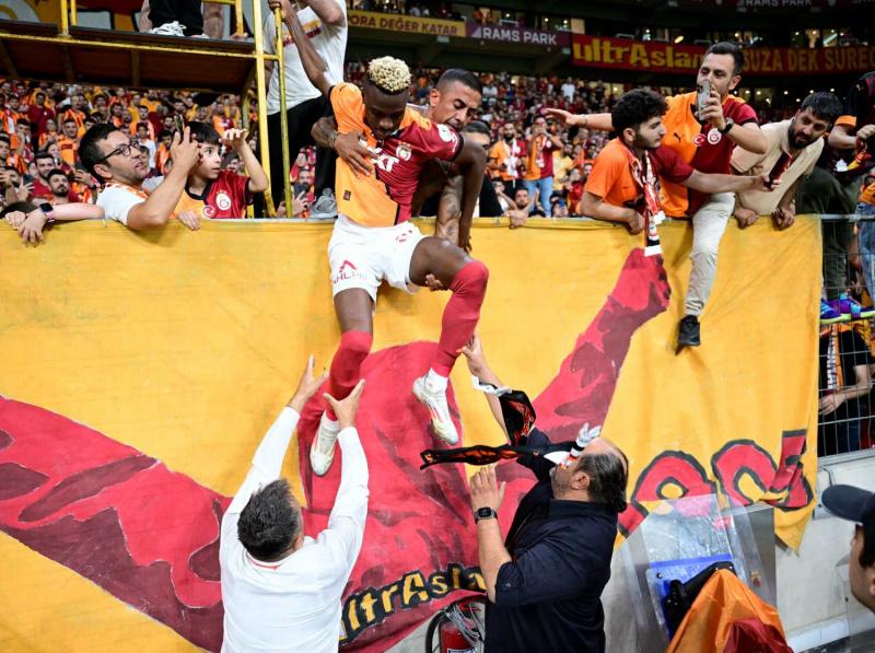 TRANSFER HABERİ - Osimhen G.Saray’a kavuşuyor! Napoli tamam dedi
