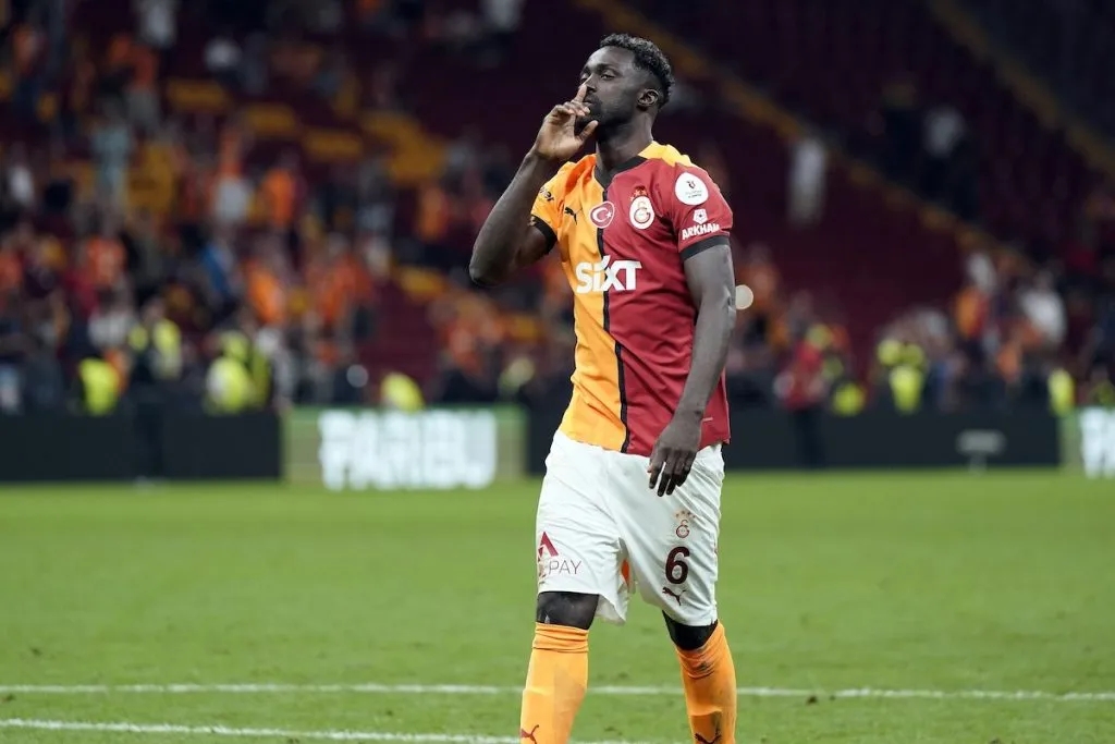 TRANSFER HABERİ: Galatasaray’dan Como’ya sert tepki! Davinson Sanchez...