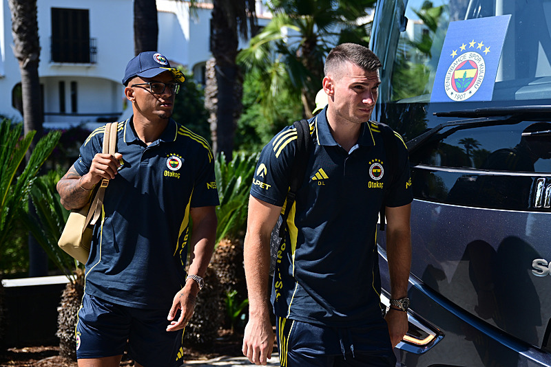 TRANSFER HABERİ: Fenerbahçe’de 2 isme yol gözüktü!