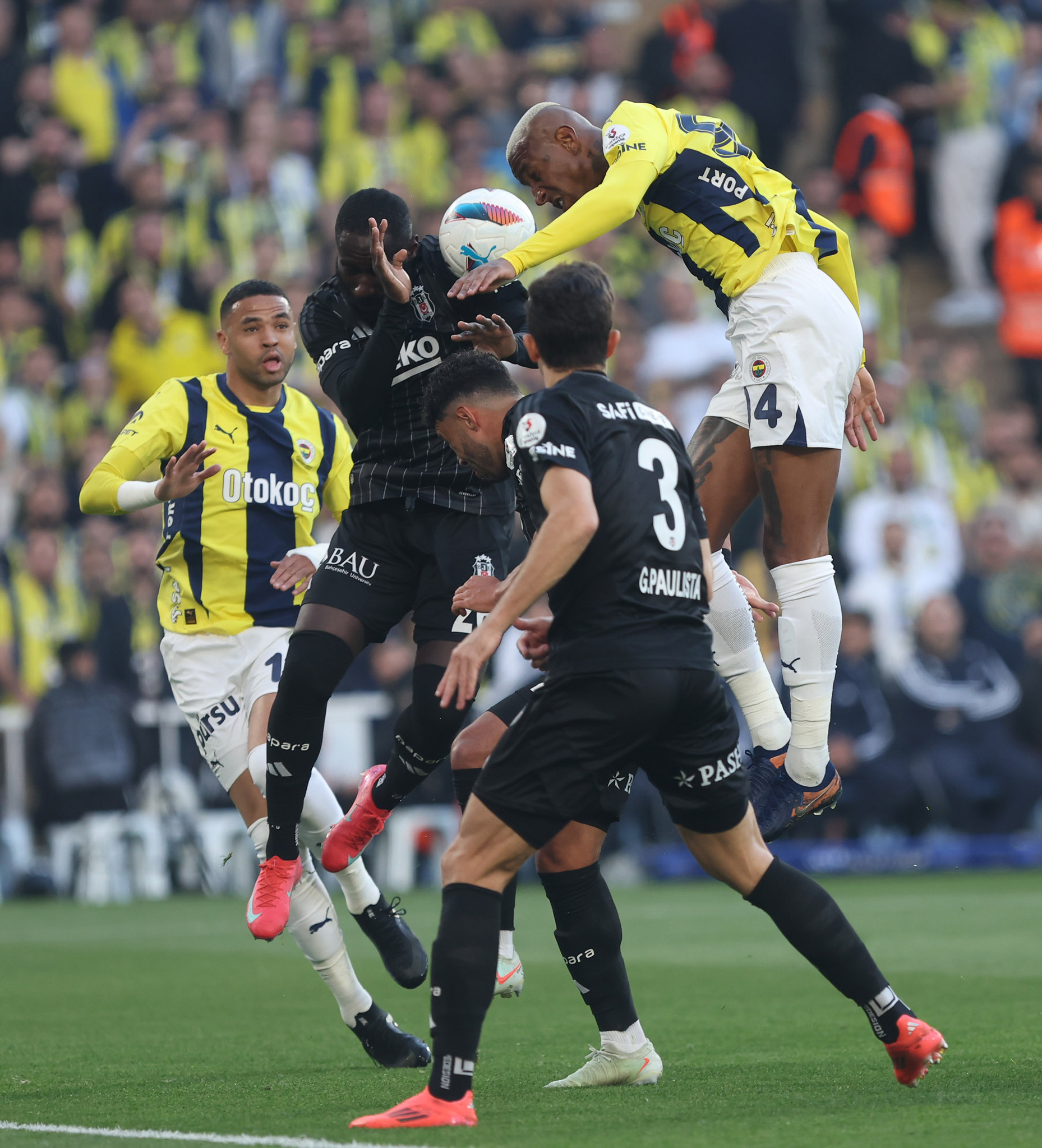 TRANSFER HABERİ: Ezeli rakipler arasında dev takas! F.Bahçe ve Beşiktaş...