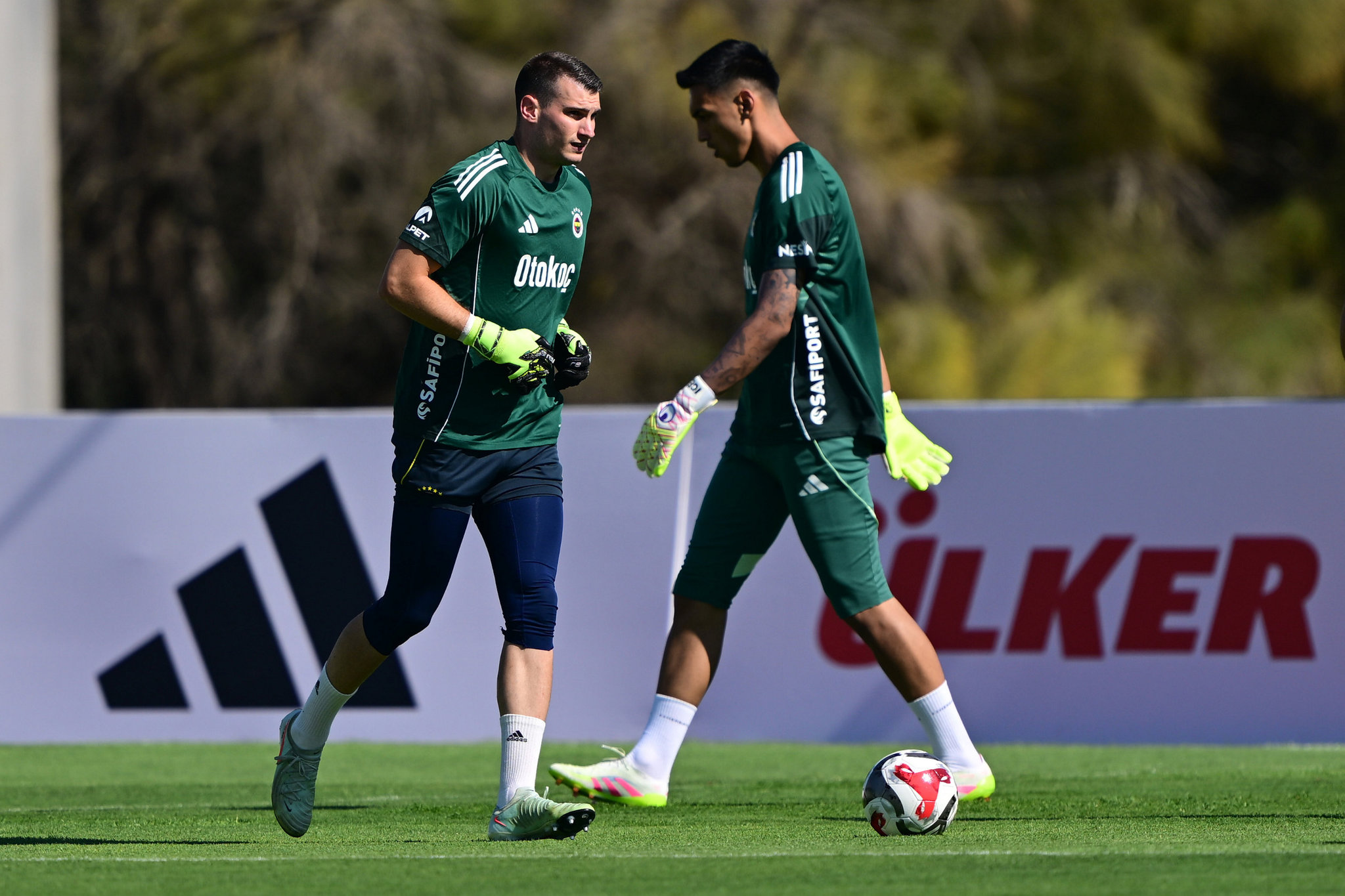 TRANSFER HABERİ: Fenerbahçe’de Livakovic’e talip yok