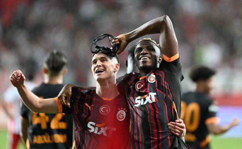 GALATASARAY TRANSFER HABERİ - Osimhen için geri sayım başladı! KAP bildirimi yolda