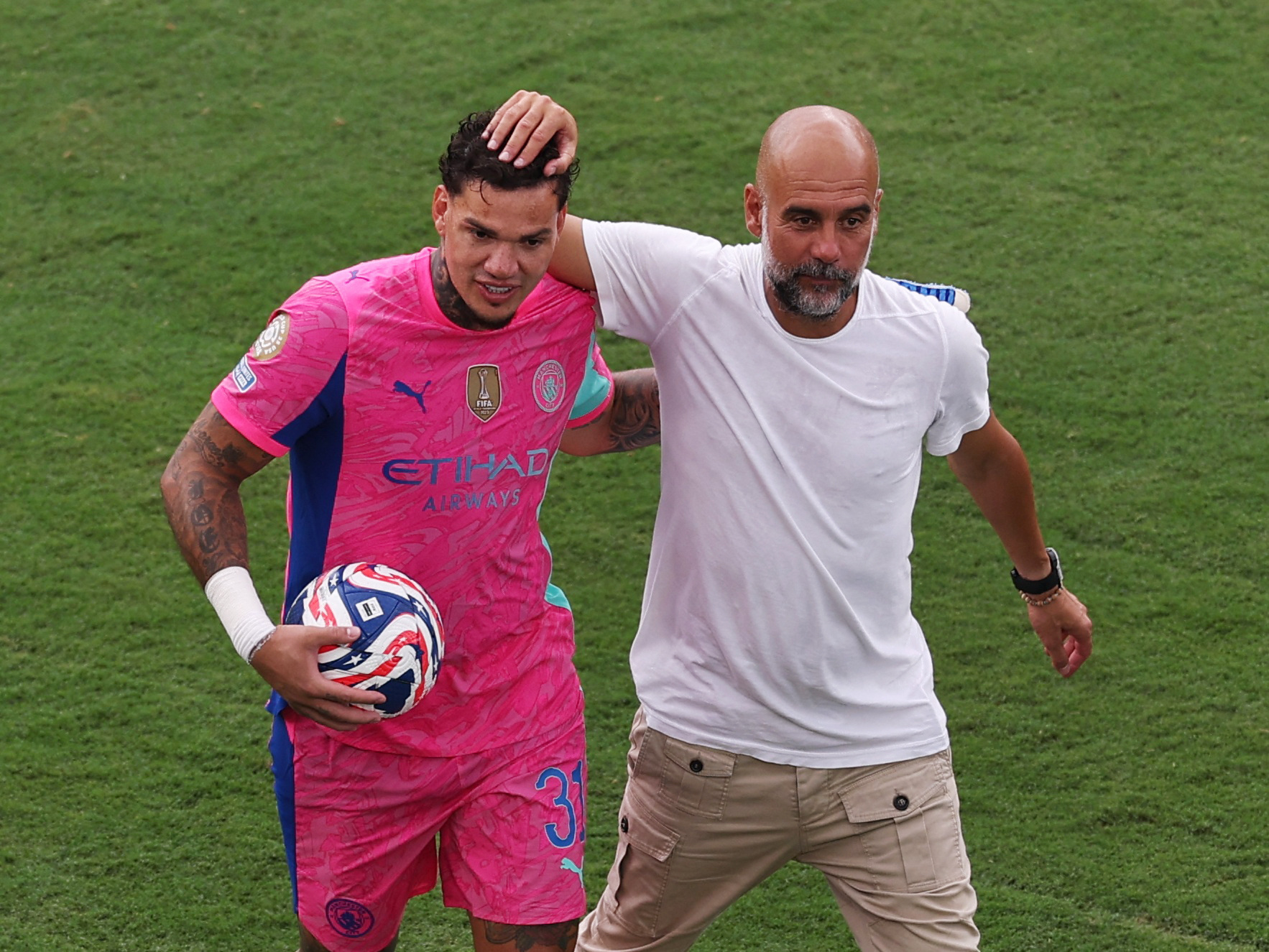 Galatasaray’a Ederson transferinde üzen haber!
