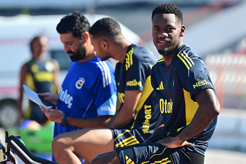 TRANSFER HABERİ: Fenerbahçe’den Manchester City’li isme kanca!