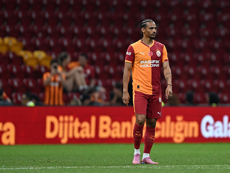 Galatasaray’dan tarihi imza töreni! Sane ve Osimhen’in yanında bir yıldız daha