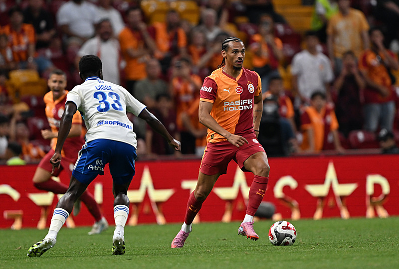 Galatasaray’dan tarihi imza töreni! Sane ve Osimhen’in yanında bir yıldız daha