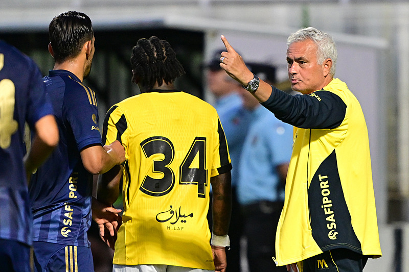 Fenerbahçe’den flaş erteleme başvurusu!