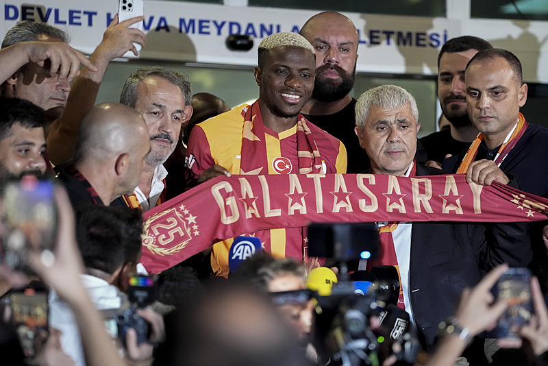 Galatasaray’a Victor Osimhen transferinden dev gelir!