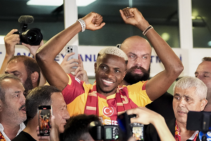 Galatasaray’a Victor Osimhen transferinden dev gelir!